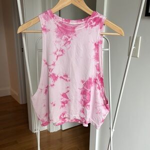 Spiritual Gangster Tie-Dye Sleeveless Women's workout top